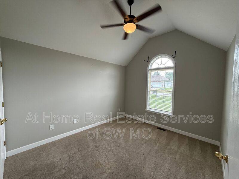 House for rent at 2977 W Lasalle St, Springfield, MO 65807