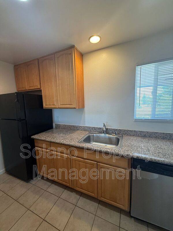 Apartment for rent at 409 Taylor St #8, Fairfield, CA 94533