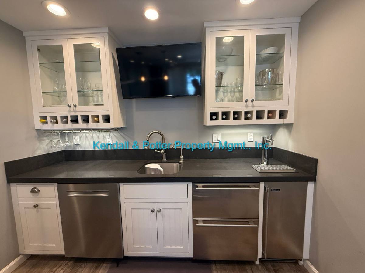 Apartment for rent at 200 5th Ave #4, Santa Cruz, CA 95062
