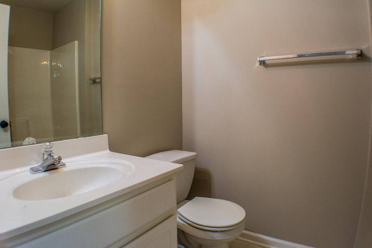Condo for rent at 624 Ivy Glen Dr, Winston Salem, NC 27127