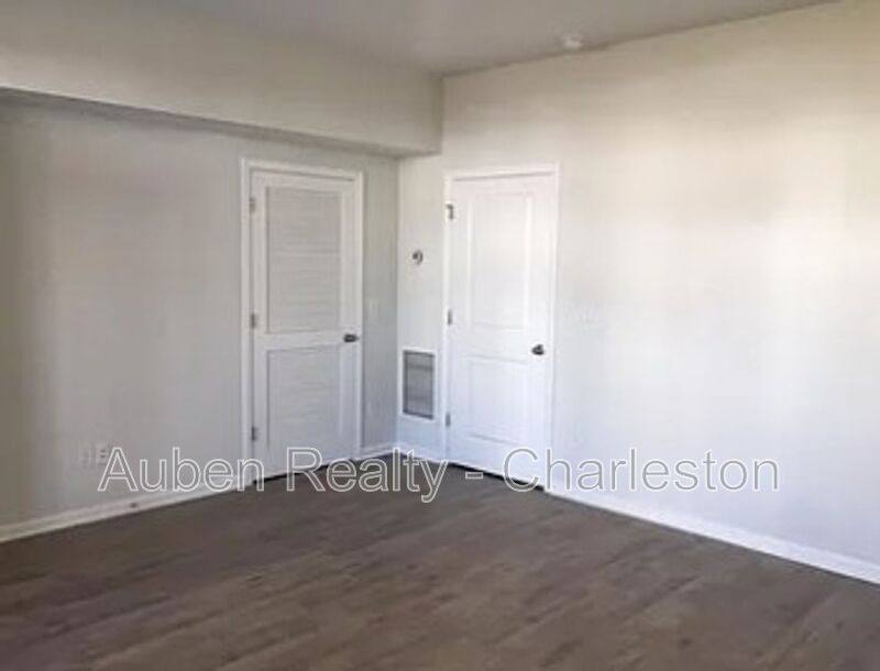 Townhouse for rent at 365 Spindlewood Way, Charleston, SC 29414