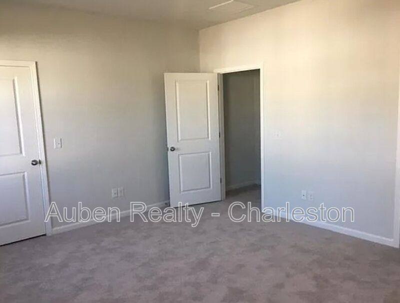 Townhouse for rent at 365 Spindlewood Way, Charleston, SC 29414