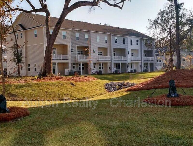 Townhouse for rent at 365 Spindlewood Way, Charleston, SC 29414