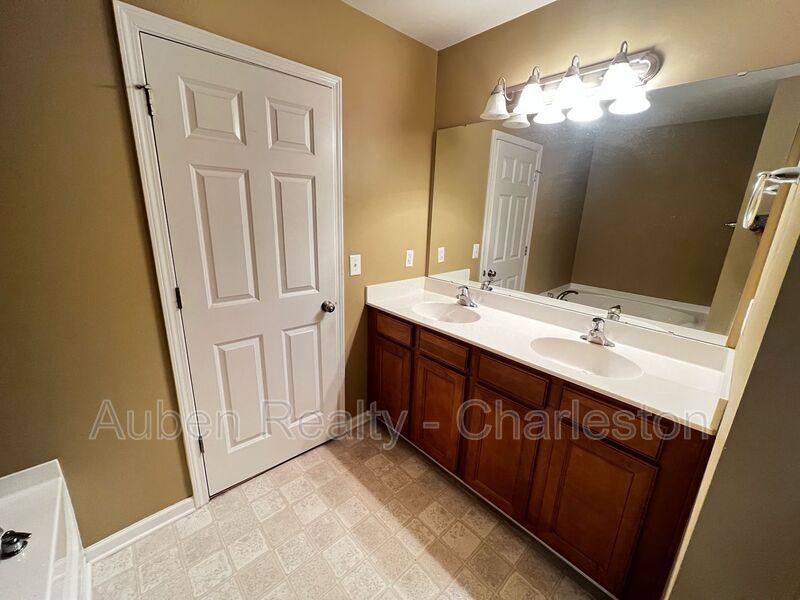 Townhouse for rent at 226 S Lamplighter Lane, Summerville, SC 29486