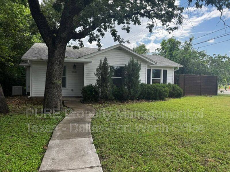 2021 Bluebonnet Dr, Fort Worth, TX 76111 - House for Rent