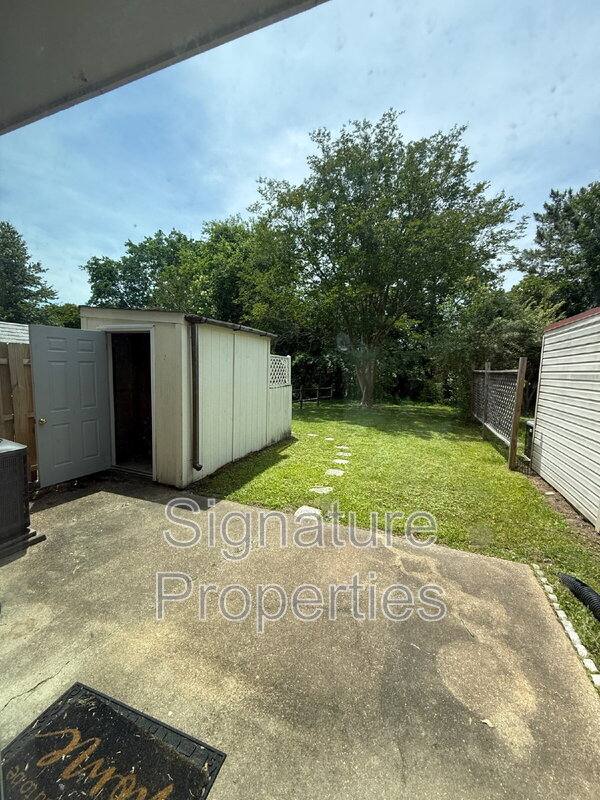 Townhouse for rent at 913 Ewell Rd, Virginia Beach, VA 23455