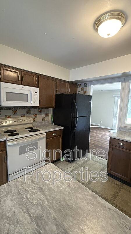 Townhouse for rent at 913 Ewell Rd, Virginia Beach, VA 23455