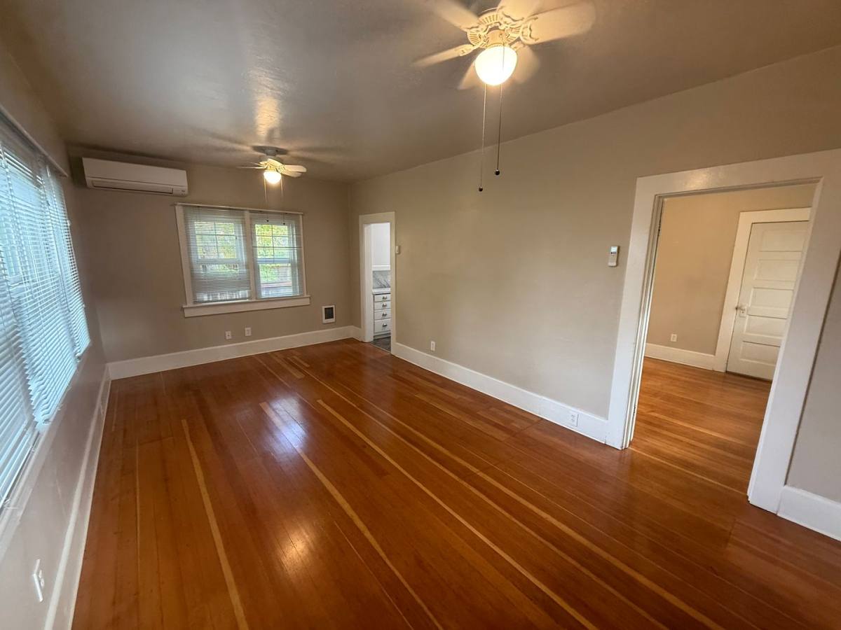 House for rent at 861 E 26th Ave, Eugene, OR 97405