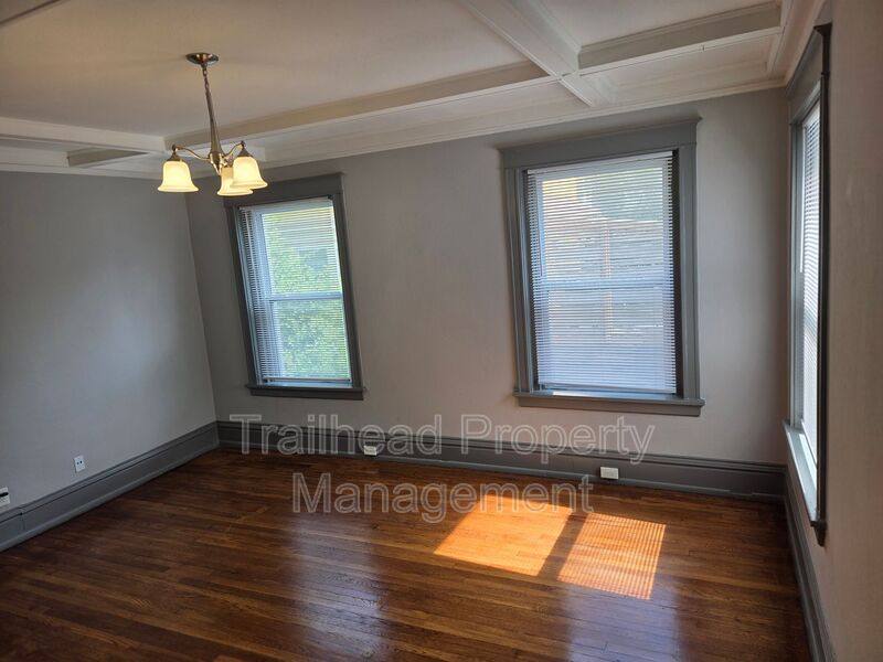 Apartment for rent at 3227 Central St #6, Kansas City, MO 64111