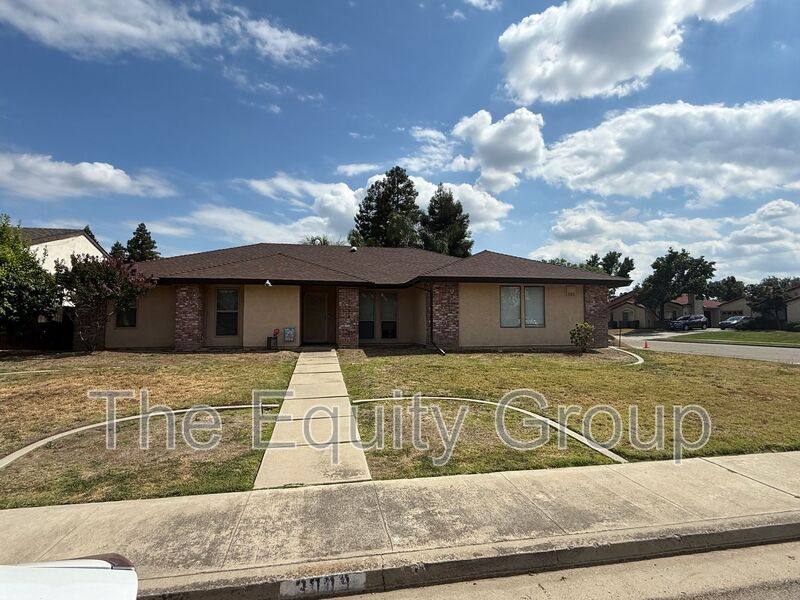 House for rent at 3009 E Grove Ave, Visalia, CA 93292