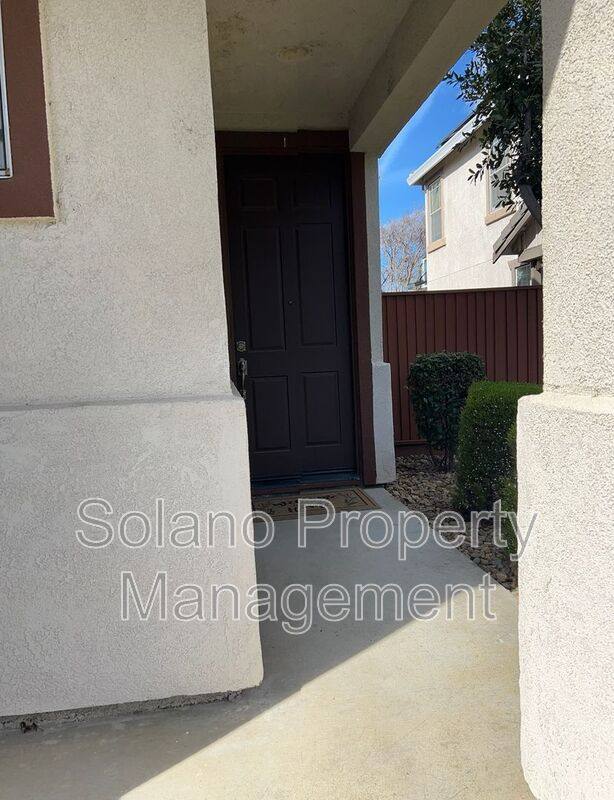 Apartment for rent at 200 Troon Court, Vacaville, CA 95687