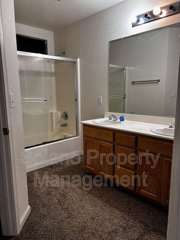 Apartment for rent at 200 Troon Court, Vacaville, CA 95687