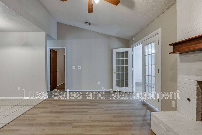 House for rent at 12316 SW 14th St, Yukon, OK 73099