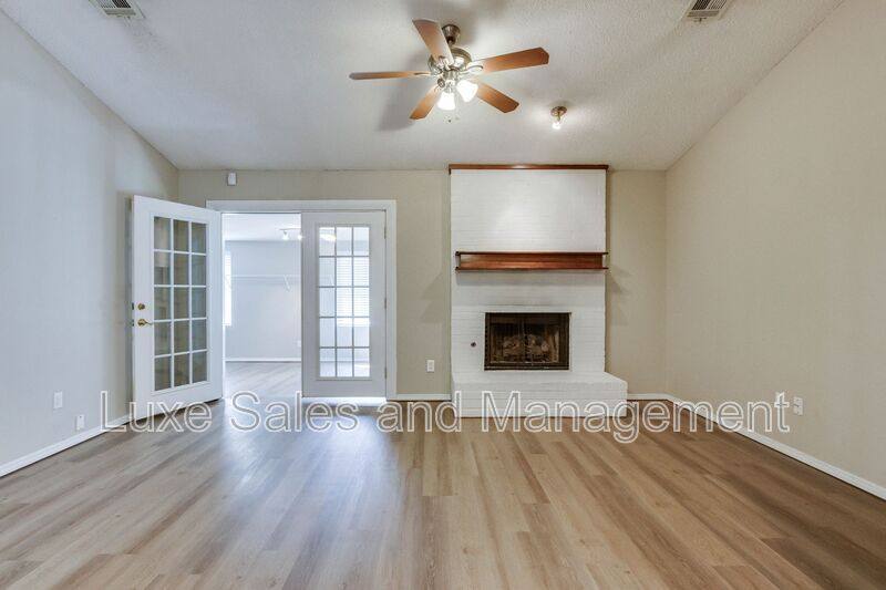 House for rent at 12316 SW 14th St, Yukon, OK 73099