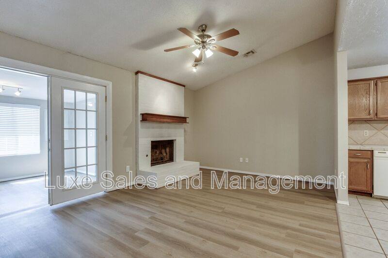 House for rent at 12316 SW 14th St, Yukon, OK 73099