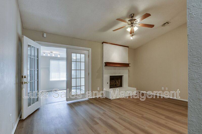 House for rent at 12316 SW 14th St, Yukon, OK 73099