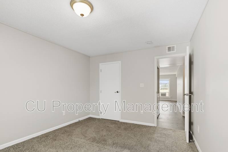 Apartment for rent at 1605 N Willow Rd #213, Urbana, IL 61801