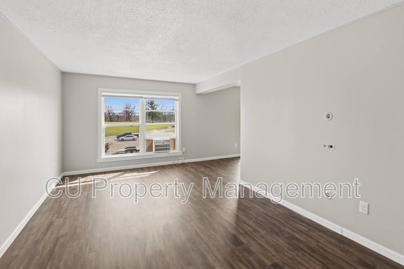 Apartment for rent at 1605 N Willow Rd #213, Urbana, IL 61801