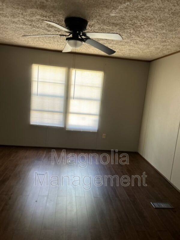 House for rent at 137 Cardinal Lane, Henderson, NC 27537