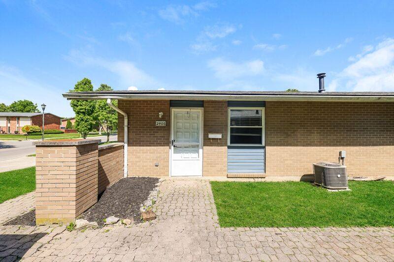 Apartment for rent at 2400-2406 Red Coach Dr, Springfield, OH 45503