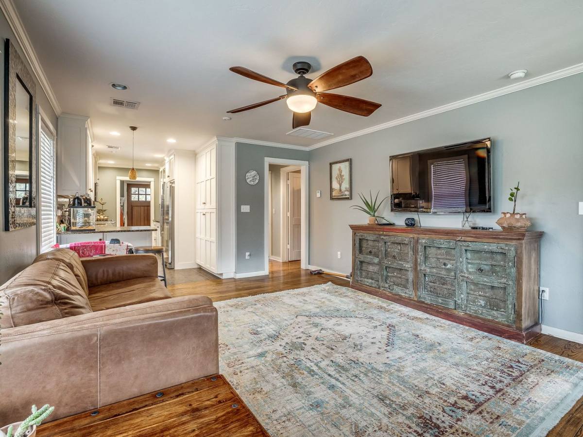 House for rent at 315 College Ave, Norman, OK 73069