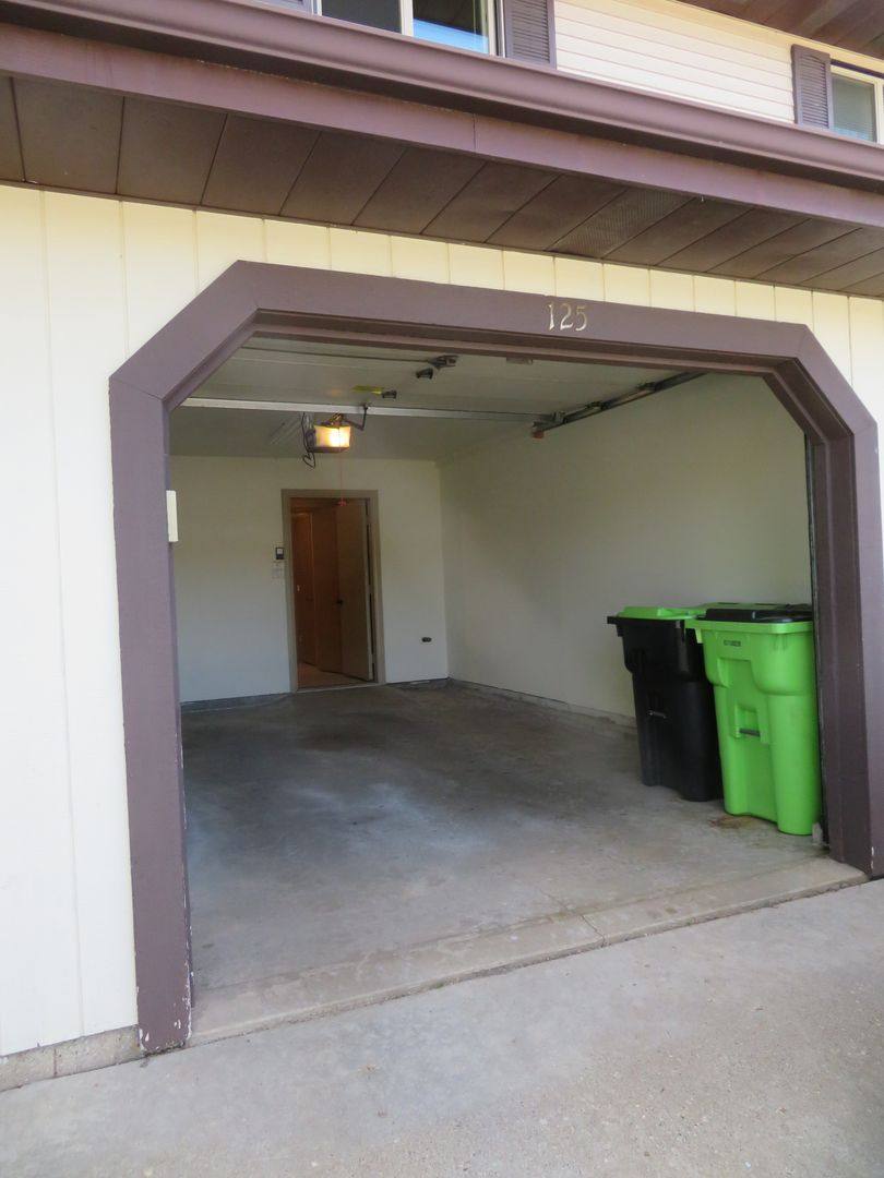 Apartment for rent at 207 201 125 121 Park Ave, Hartford, WI 53027