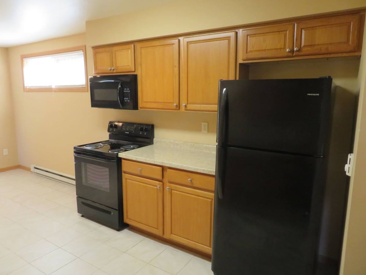 Apartment for rent at 207 201 125 121 Park Ave, Hartford, WI 53027