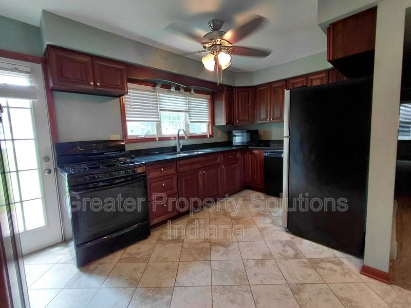 House for rent at 625 E S St, Crown Point, IN 46307
