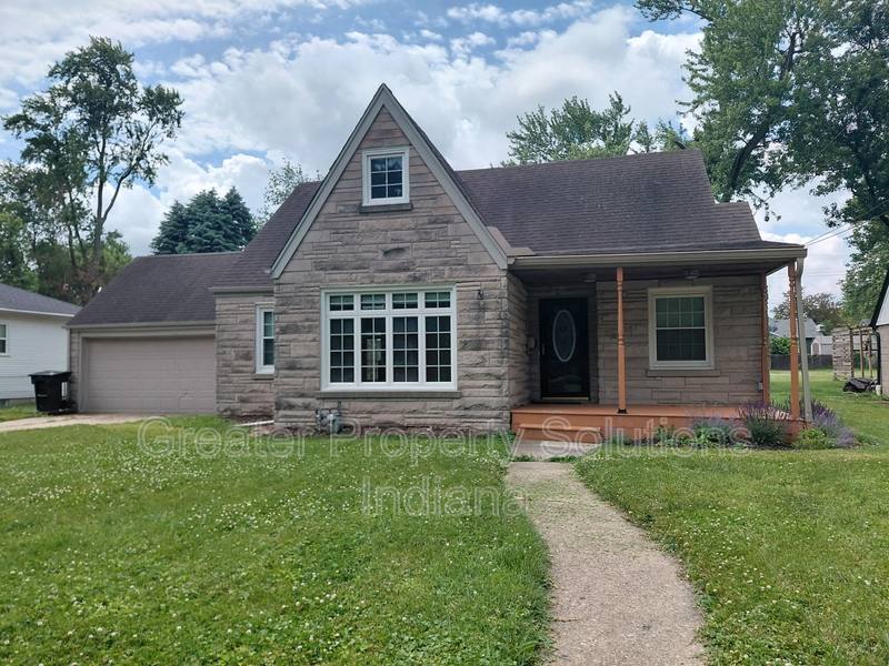 House for rent at 625 E S St, Crown Point, IN 46307