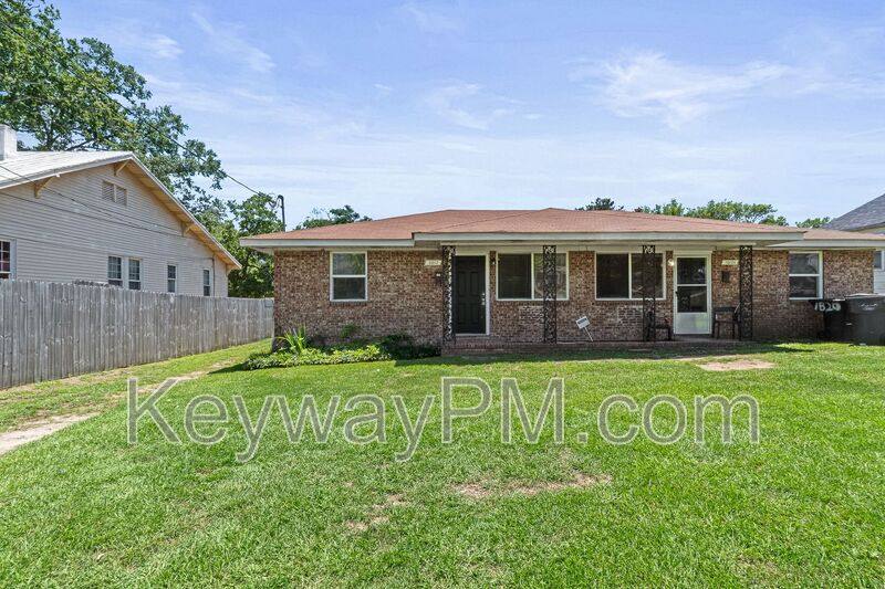 Apartment for rent at 2012 Wrightsboro Rd, Augusta, GA 30904