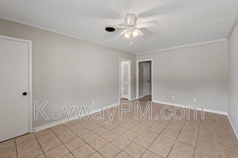 Apartment for rent at 2012 Wrightsboro Rd, Augusta, GA 30904