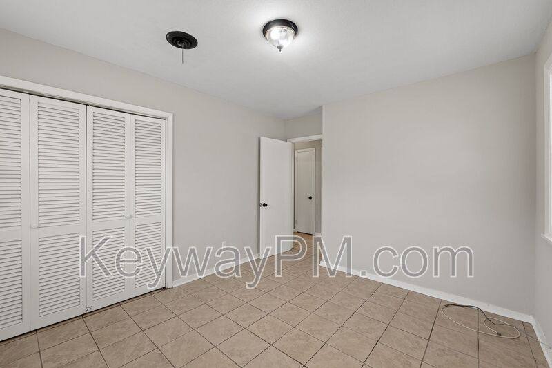 Apartment for rent at 2012 Wrightsboro Rd, Augusta, GA 30904