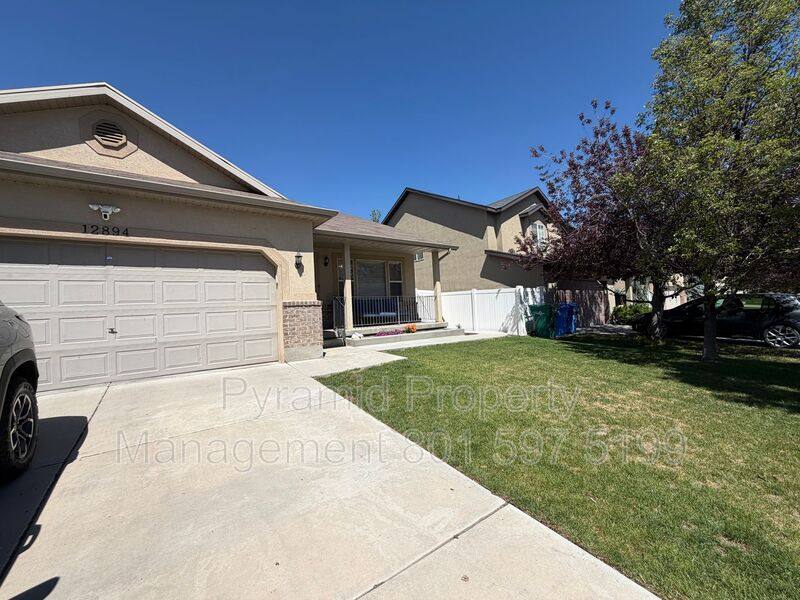 House for rent at 12894 S Cactus Berry Dr, Herriman, UT 84096