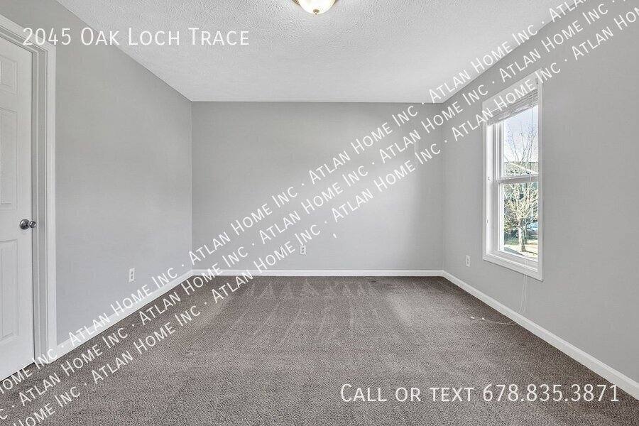 Townhouse for rent at 2045 Oak Loch Trace, Norcross, GA 30093