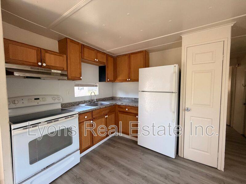 House for rent at 7869 Suncoast Dr, North Fort Myers, FL 33917