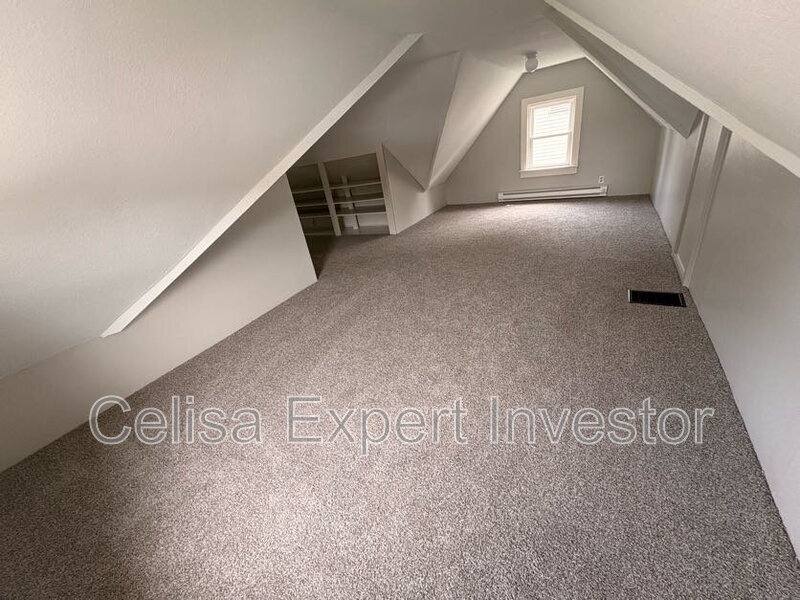 House for rent at 448 W Wildwood Ave, Fort Wayne, IN 46807
