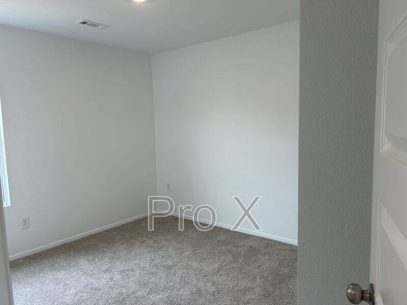 House for rent at 2674 S Ouachita Dr, Fayetteville, AR 72701