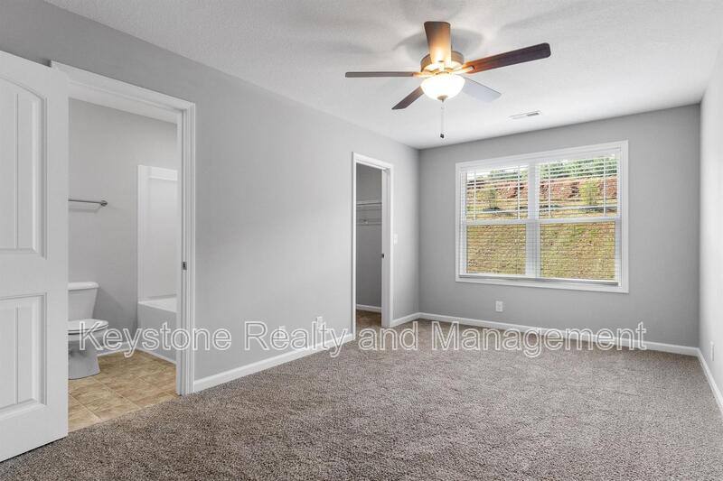Townhouse for rent at 206 Woodland Valley Lane, Clarksville, TN 37040