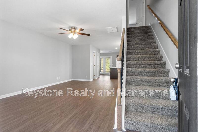 Townhouse for rent at 206 Woodland Valley Lane, Clarksville, TN 37040