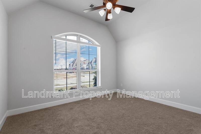 House for rent at 1824 Buckeye Lane, Mansfield, TX 76063