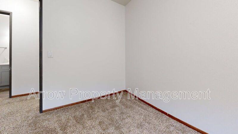 Apartment for rent at 215 E Arbor-108c, Bismarck, ND 58504