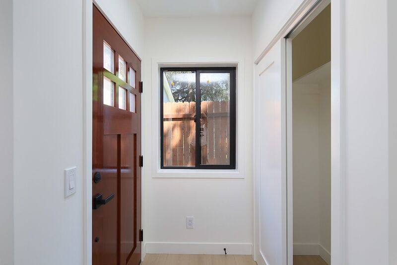 House for rent at 2121-2123 Glenada Ave, Montrose, CA 91020