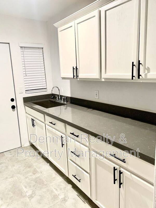 Townhouse for rent at 4306 N 12th St #6, Phoenix, AZ 85014