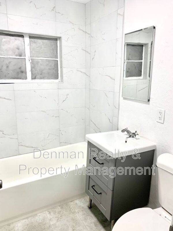 Townhouse for rent at 4306 N 12th St #6, Phoenix, AZ 85014