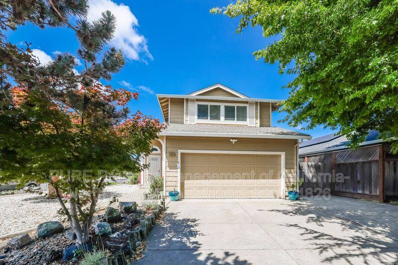 House for rent at 3465 Walnut Grove St, Santa Rosa, CA 95403