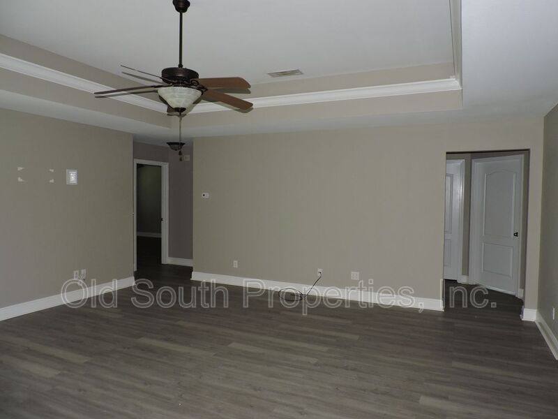 House for rent at 6060 Dunridge Dr, Milton, FL 32571