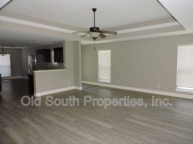 House for rent at 6060 Dunridge Dr, Milton, FL 32571