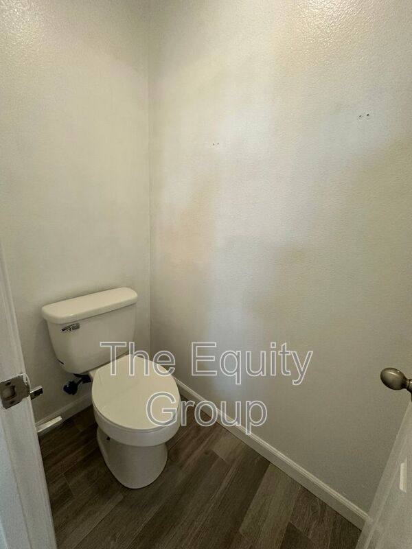 House for rent at 3726 N Shady Court, Visalia, CA 93291