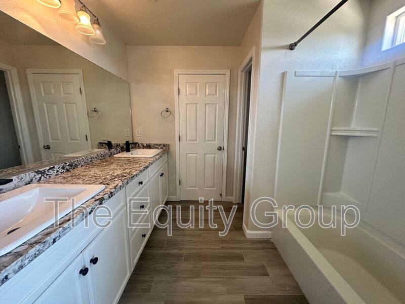 House for rent at 3726 N Shady Court, Visalia, CA 93291