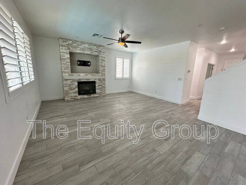 House for rent at 3726 N Shady Court, Visalia, CA 93291